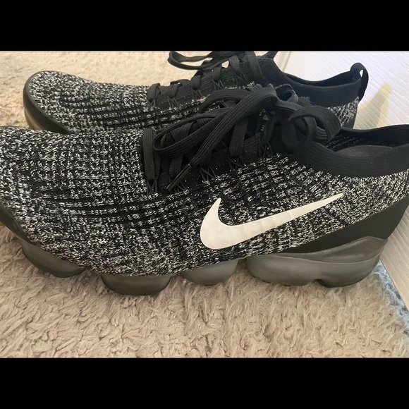 Nike Air VaporMax Flyknit 3 Oreo 2019 - AJ6900-002 Men’s Size 11.5 -See Photos - Picture 2 of 7